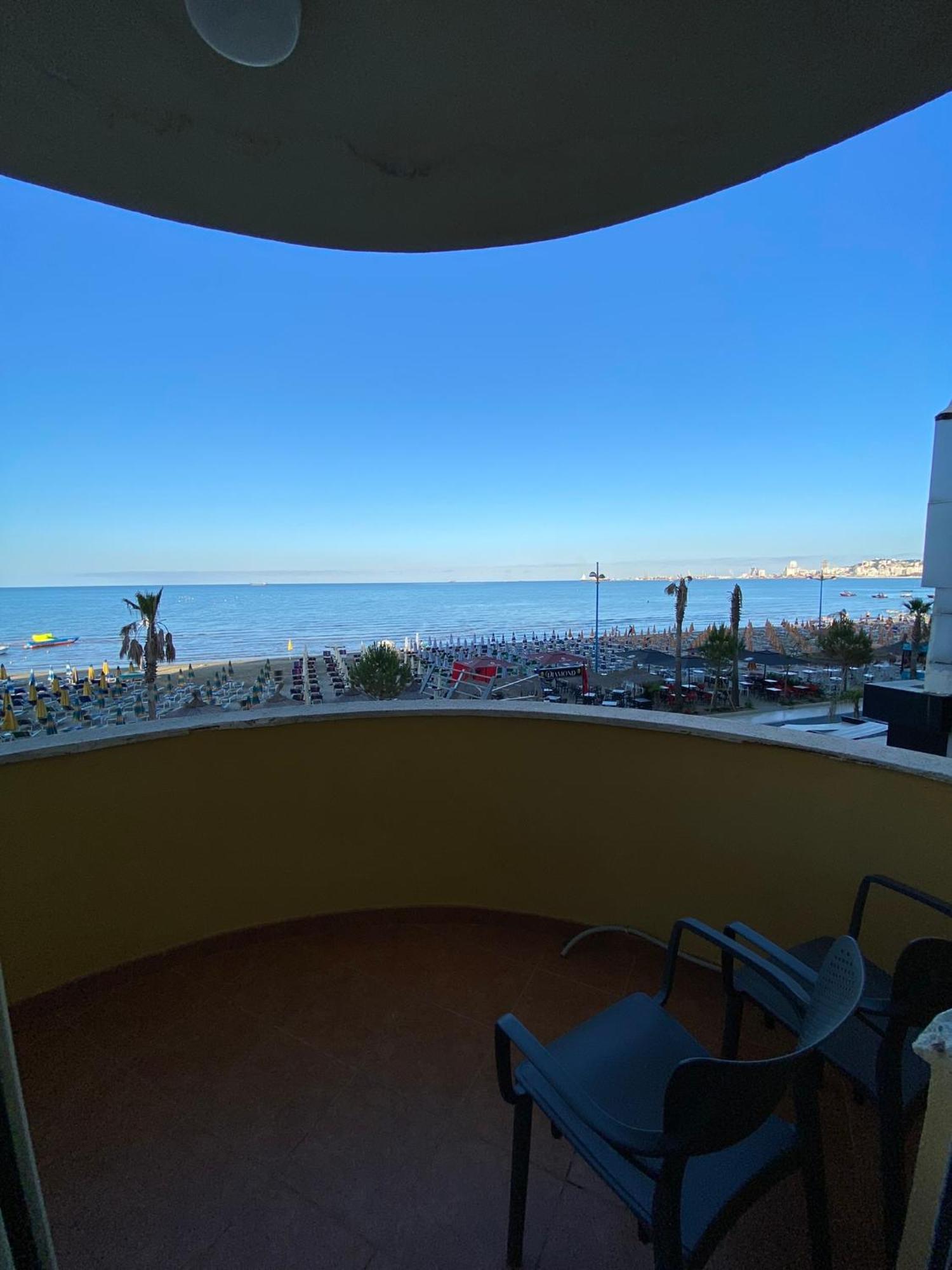 Memory Apartments Durrës Esterno foto