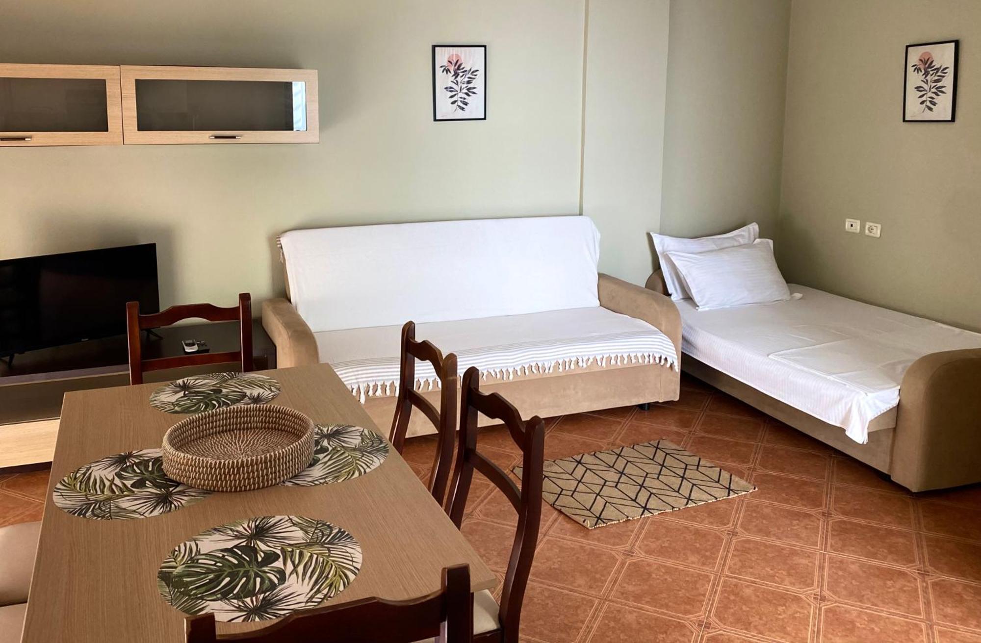 Memory Apartments Durrës Esterno foto